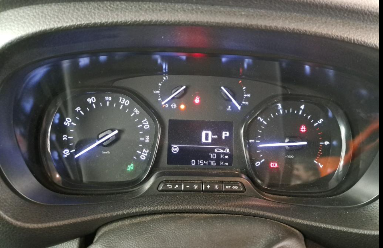 PEUGEOT EXPERT III 2.0 BLUEHDI 120 S&S LONG ASPHALT EAT8